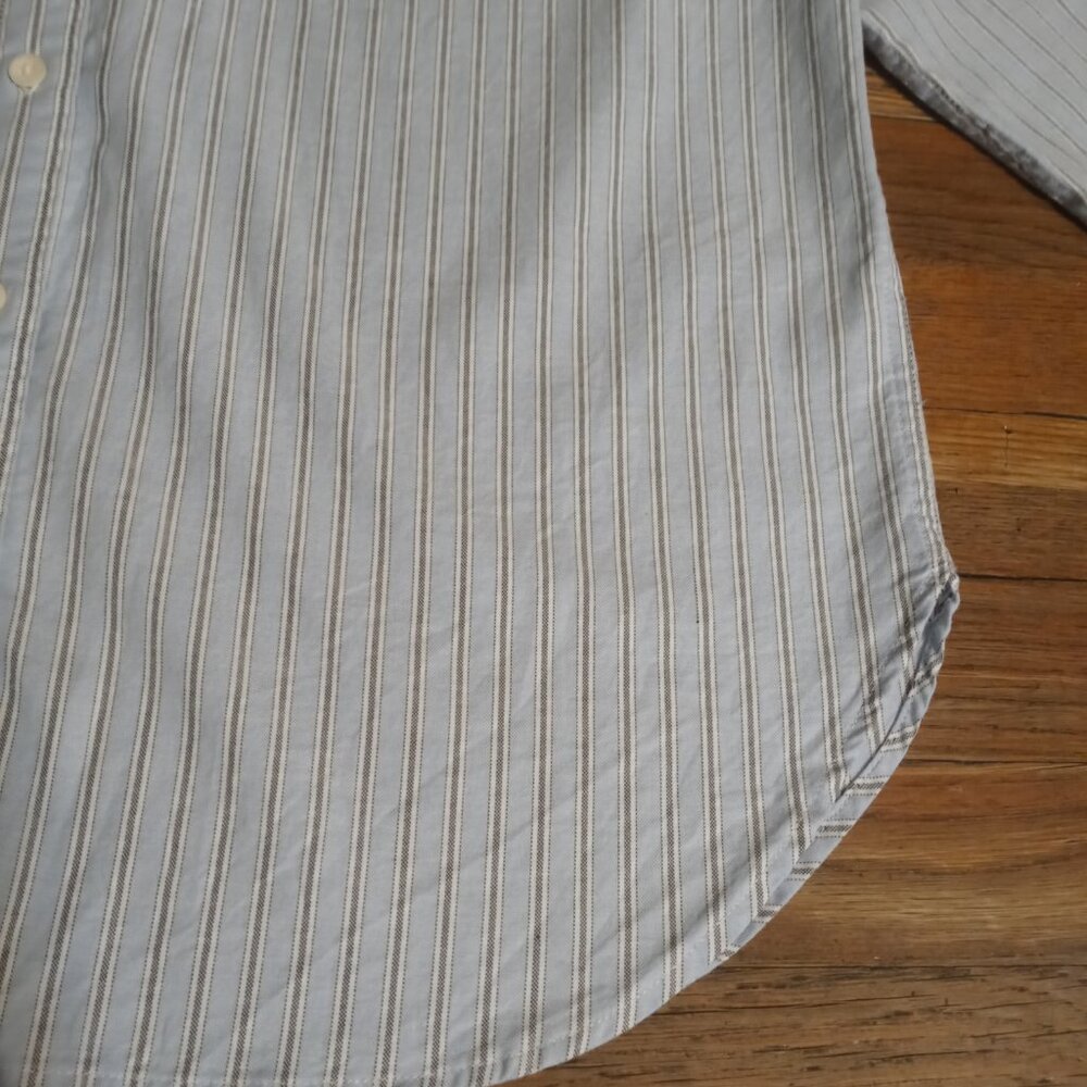 FAHERTY stretch oxford relaxed shirt in mangrove stripe (M) - Picture 6 of 16
